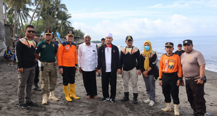 Kerja Bakti Bersih_bersih pantai