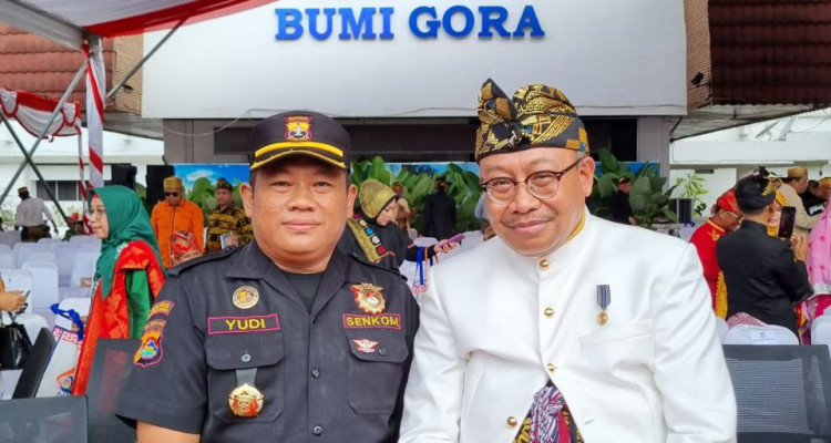 Senkom Mitra Polri Hadiri HUT  NTB yang ke- 64