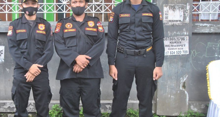 SENKOM MENGAMANKAN RESEPSI PERNIKAHAN
